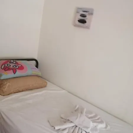 αpt.rooms. Axarnon Hostal Atenas